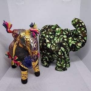 2 stuffed Elephants 🐘